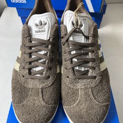 Adidas Gazelle "Earth Strata/Cloud White" Suede Sneakers - Size 8.5