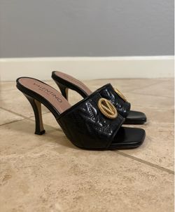 Valentino Garavani Black Quilted Leather Mules/Slides