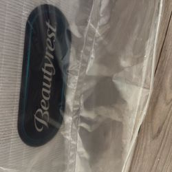 Beautyrest Twin Mattress BR800 Series 12”