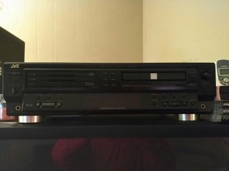 3 disk CD player