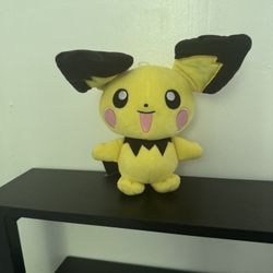 Pokémon Pichu Plush 