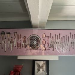 Glitz N Glam Brush Set