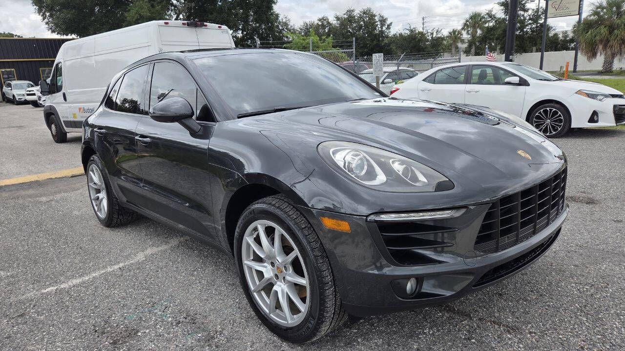 2017 Porsche Macan