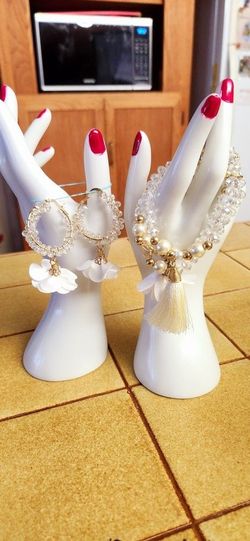 Pulseras Artesanal Con Aretes