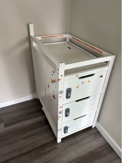 FREE DRAWER