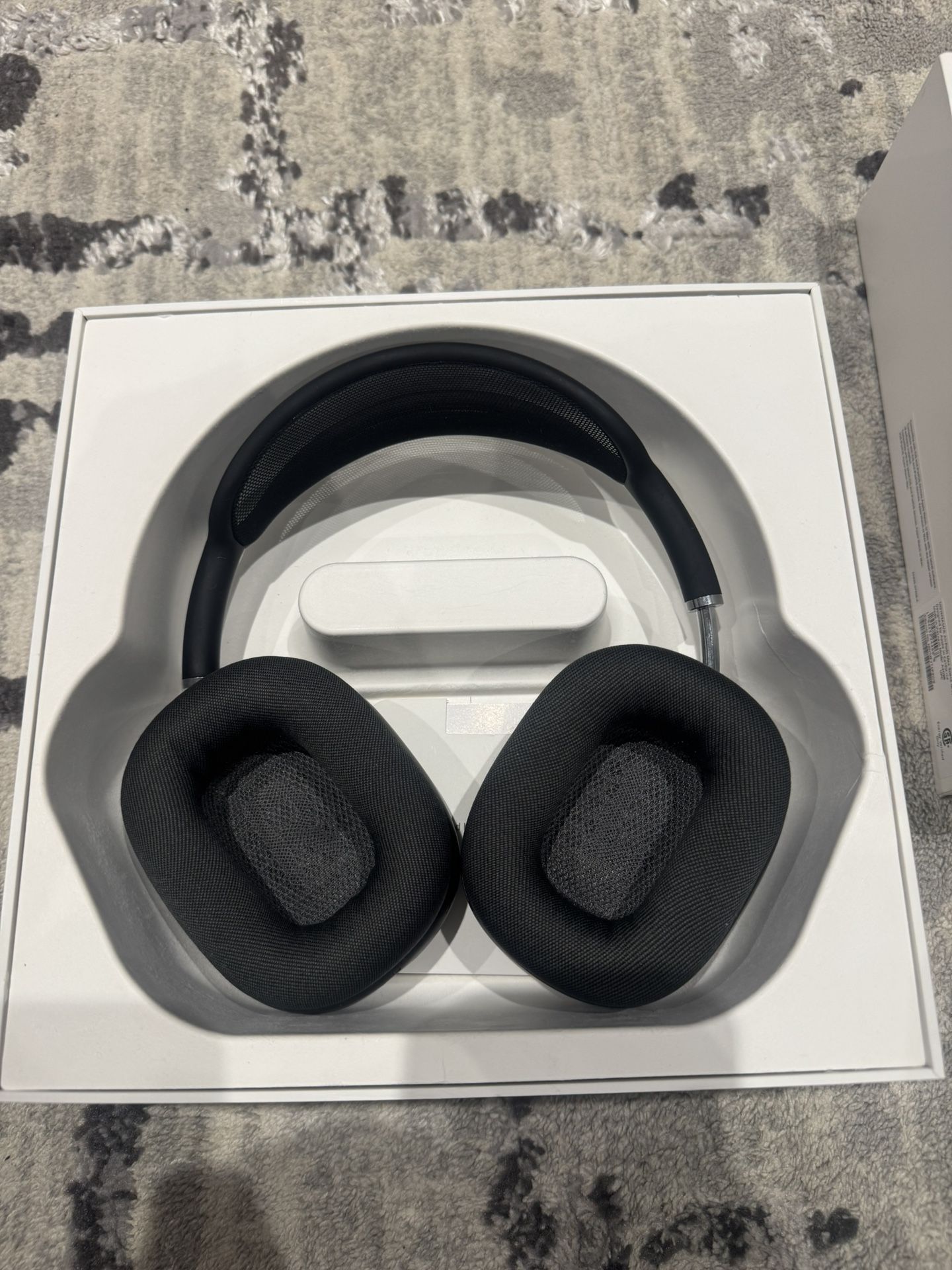 Apple AirPods Max Space Gray Model A2096