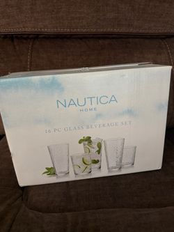 New 16pc Glass Beverage Set