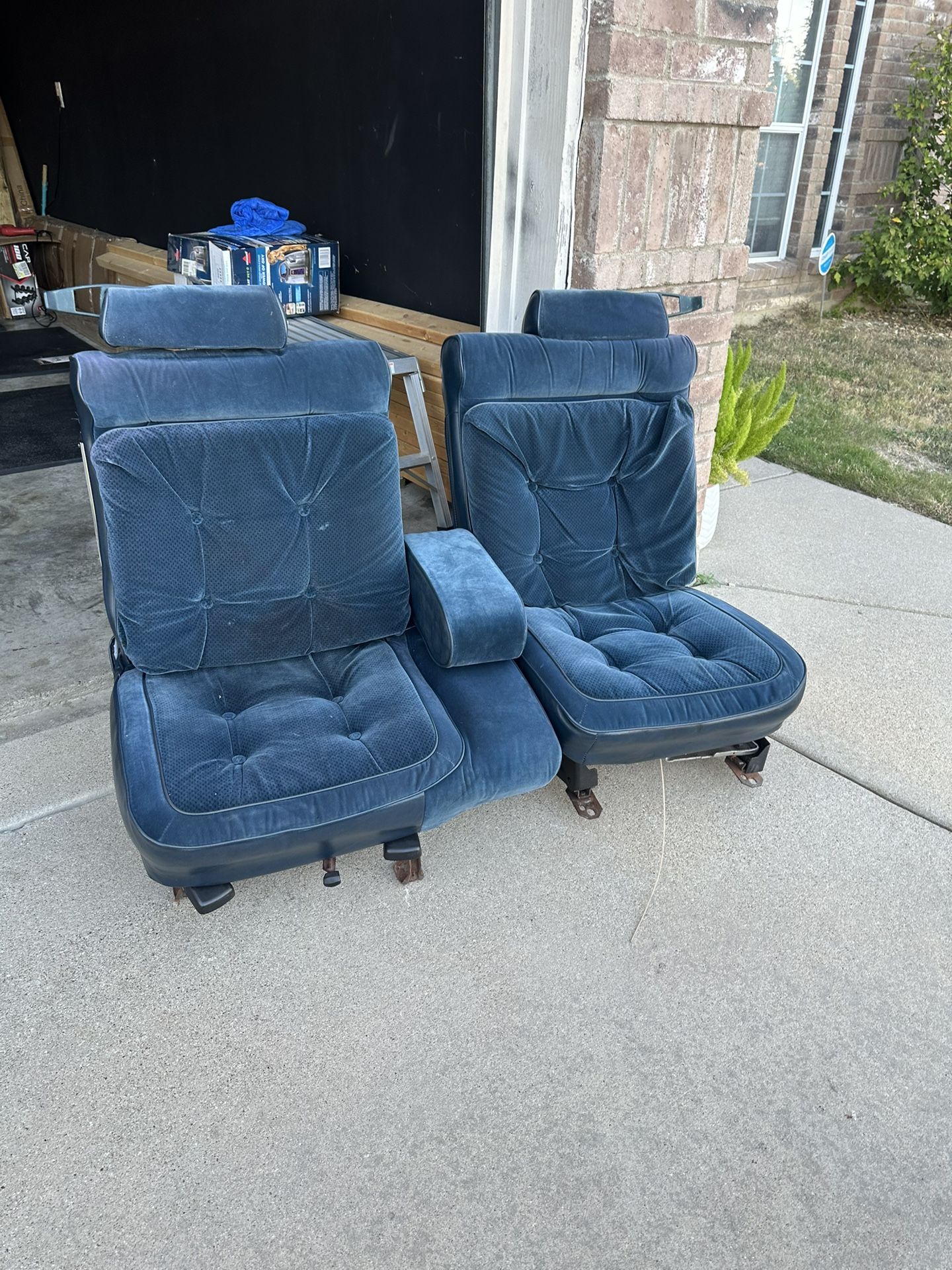 GBody Front Seats 86