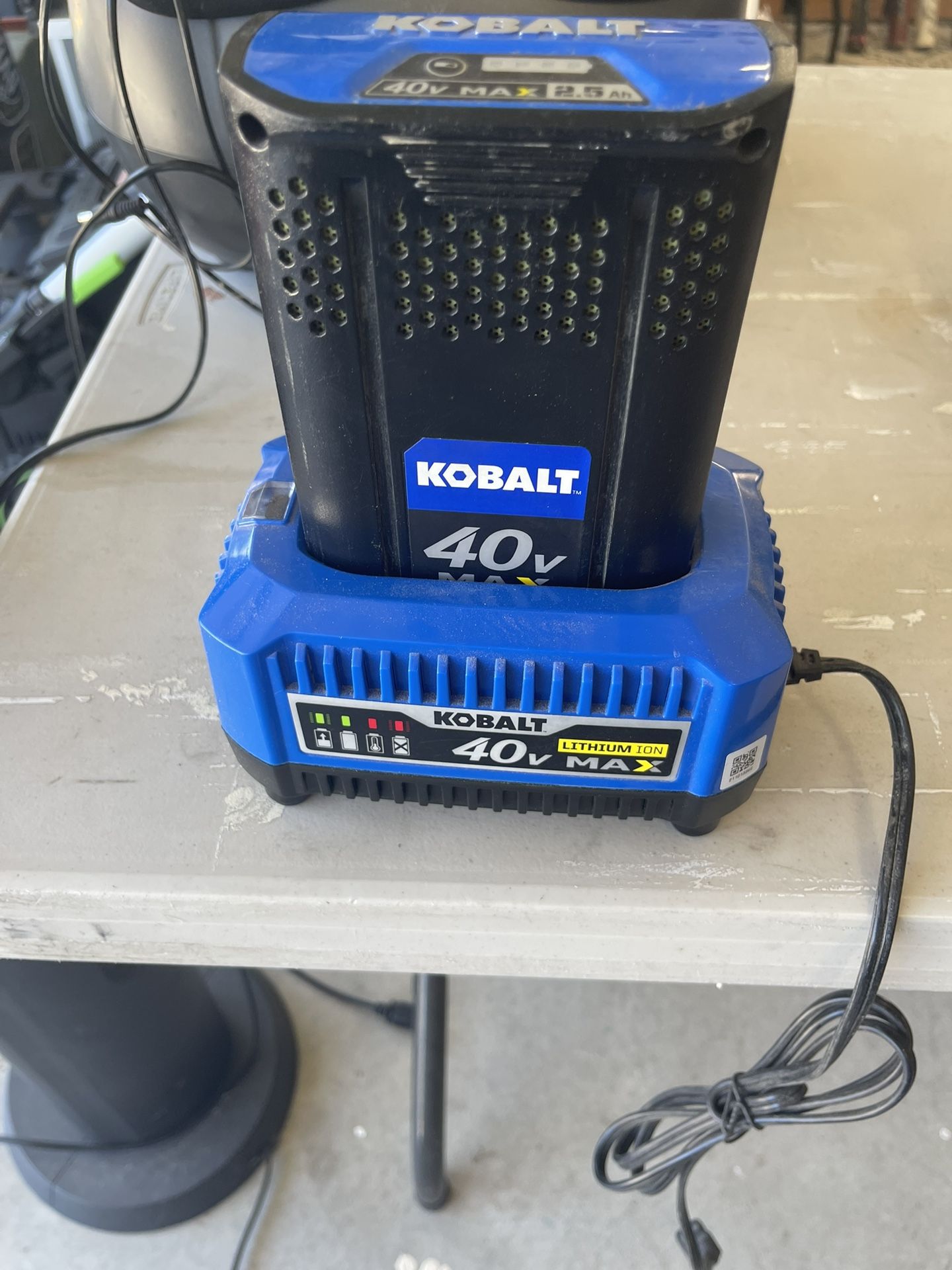 KOBALT 40V Battery with Charger