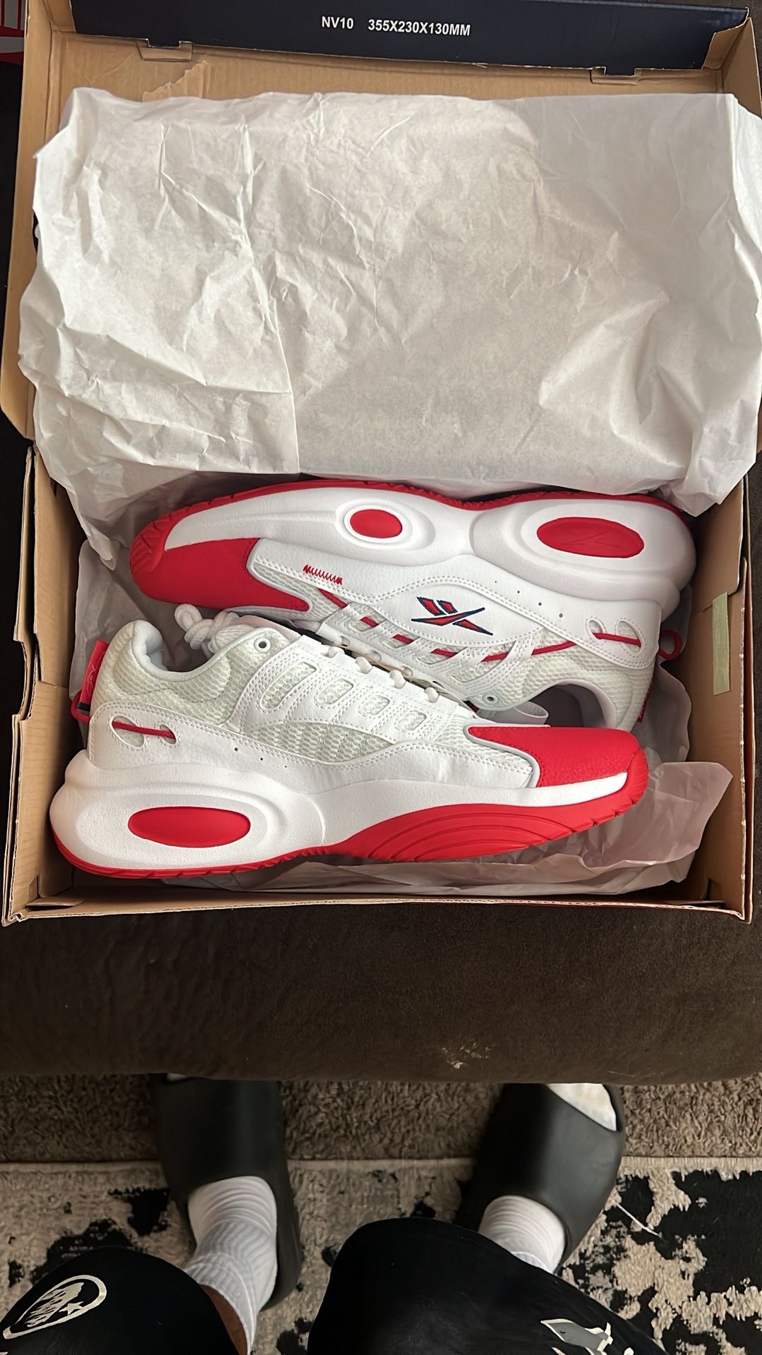 Reebok Solution Mid