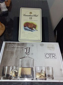 Limited Edition Rare Canadian Club and Crystal Decanter Set