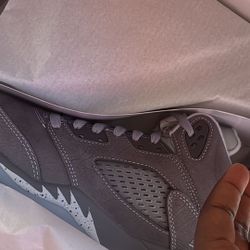Jordan 5 Wolf Grays 