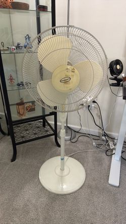 3 Speed Standing fan