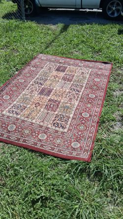 VERY NICE 5 BY 7 AREA RUGS