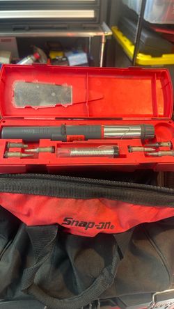 Snap on soldering iron