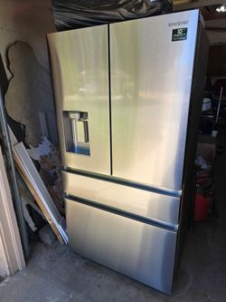 Samsung refrigerator nice!!! Fridge with Flex drawer and new ice maker.