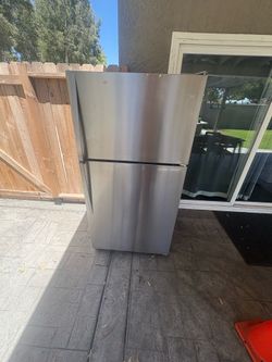 Whirlpool stainless steel fridge