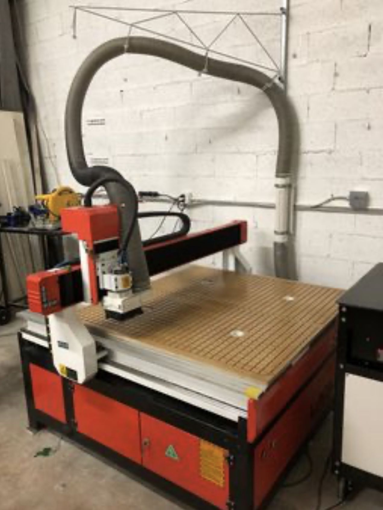 Excellent Condition Shop Bot CNC with vacuum system