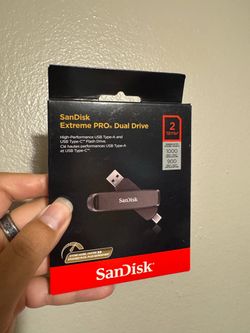SanDisk Extreme PRO Dual Drive 2TB USB 3.2 Type-A and Type-C