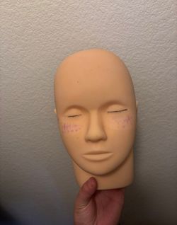 Practice Makeup Doll Head