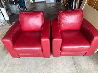 2 leather arms chairs