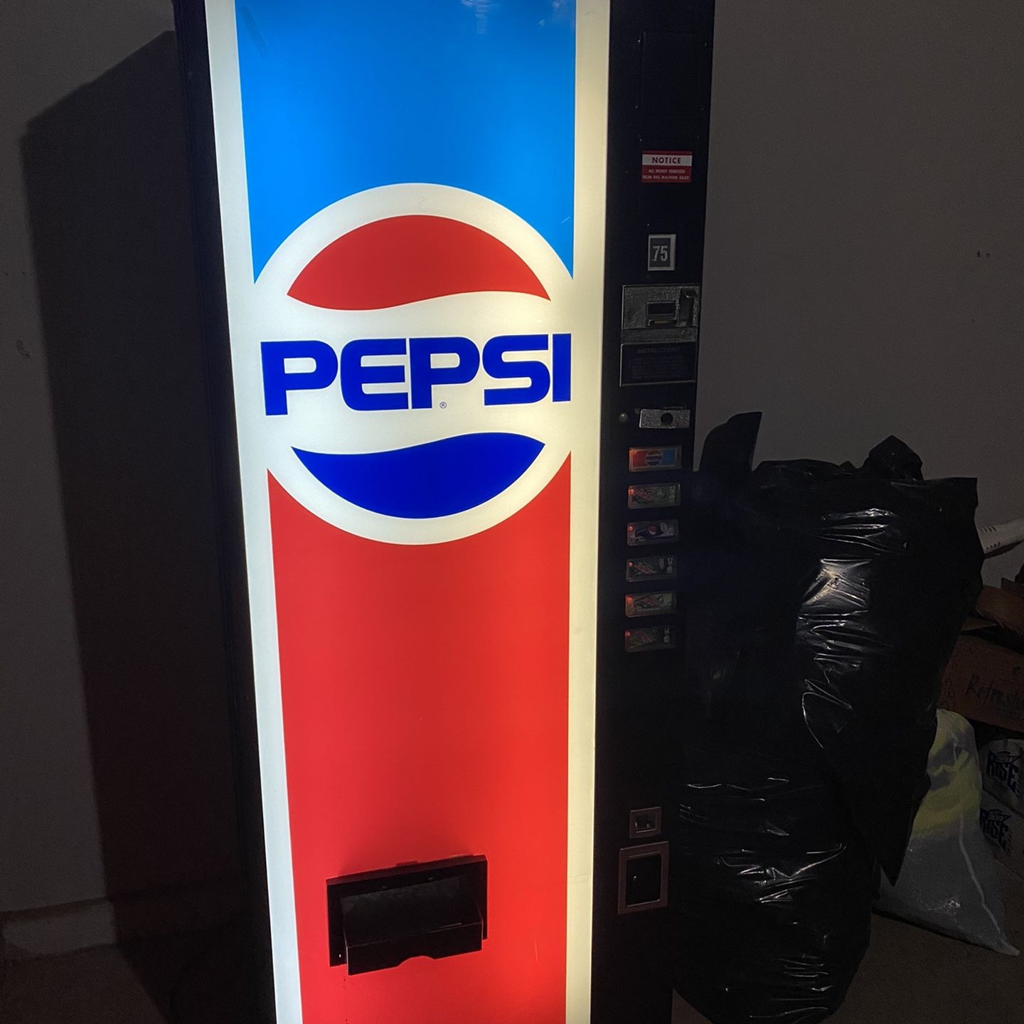 Vintage Pepsi Vending Machine for Sale in Tucson, AZ - OfferUp