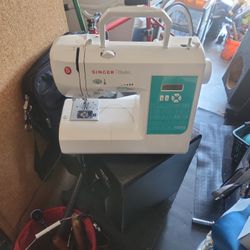 Singer Stylist Sewing Machine 