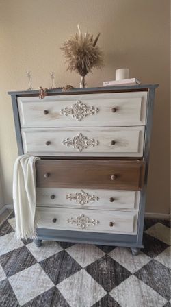 Shabby Chic Style Dresser and Nightstands