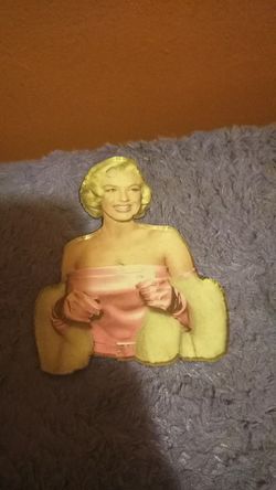 Vintage Marilyn Monroe magnet!