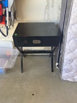Small one drawer table