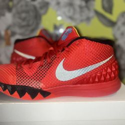Kyrie, Red Color Way 