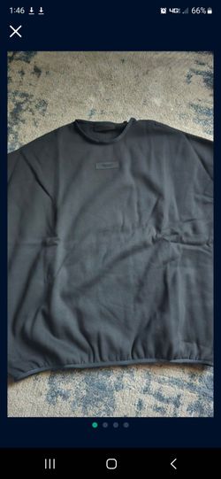 Essentials Crew Neck Size XL