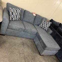 Brand new sofa with Chase 699 grab and go since 1965