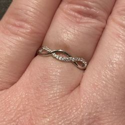 Diamond Twist Band  S925 Sz 7, 7.5 Or 8