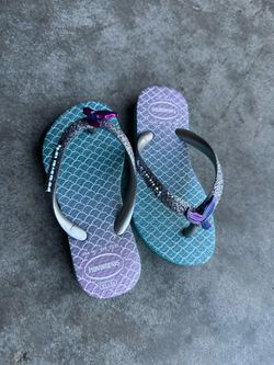 Havaianas sandals size 9C for kids