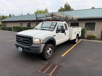 2006 Ford F-450 Super Duty V10 – 9’ Reading Service Body + Rack