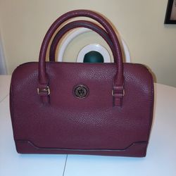 Anne Klein Women's Red Handbag/ Satchel. 