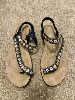 Women’s Shoes Size 9.5