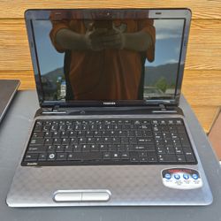 Toshiba Satellite L755 Laptop AMD Quad Core 1 TB HD 8 GIGS RAM Webcam HDMI Win 10 Office