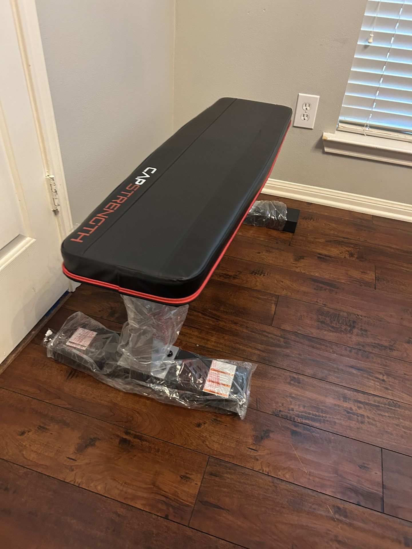 New Flat Utility Bench 17”h weight limit 600lb 