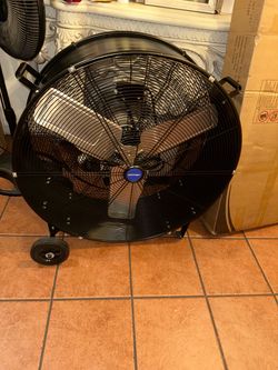 Huge comercial fan