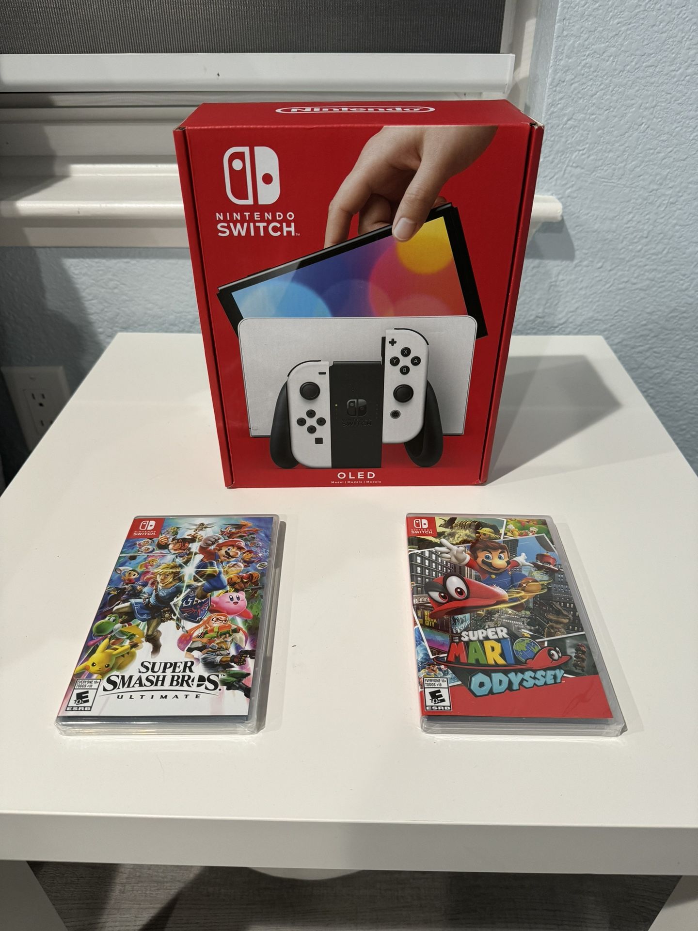 Nintendo Swirch Oled + 2 Games