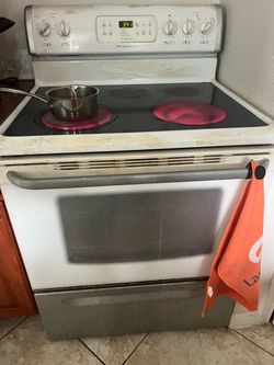 Frigidaire Electric oven - 4 prong