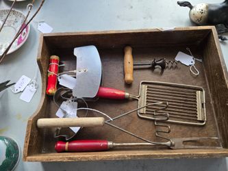 Lot of Vintage Kitchen Utensils