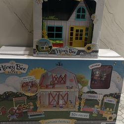 Honey Bee Acres Playset