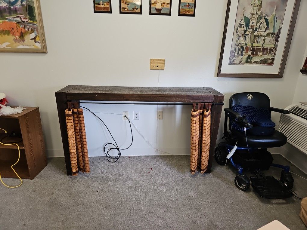 TV or sofa table for Sale in Beaverton, OR OfferUp