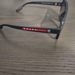 Prada Sunglass 