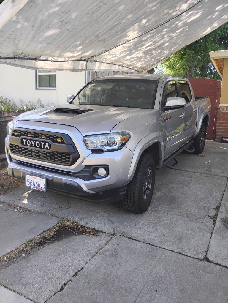 2017 Toyota Tacoma
