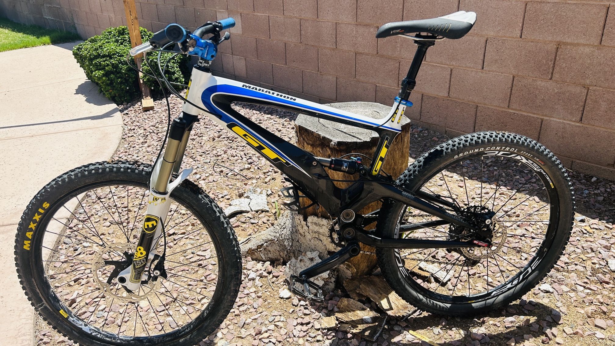 2009 GT MARATHON CARBON TEAM XC FULL SUSPENSION for Sale in 