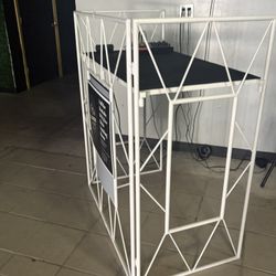 Dj Booth